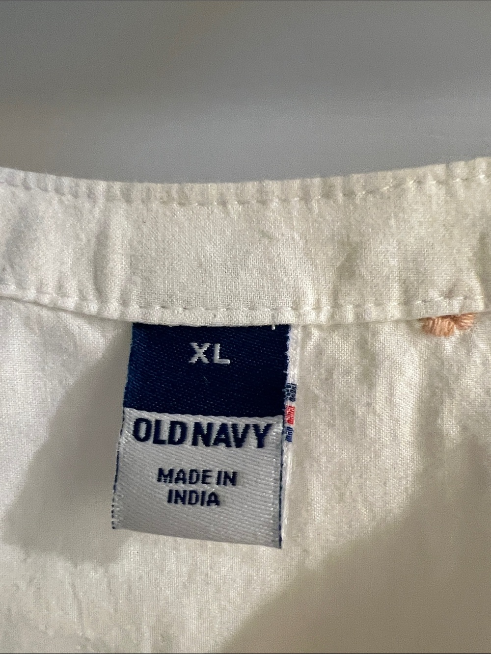 Old Navy White Button-Front Blouse with Pink Floral Embroidery - Picture 3 of 10